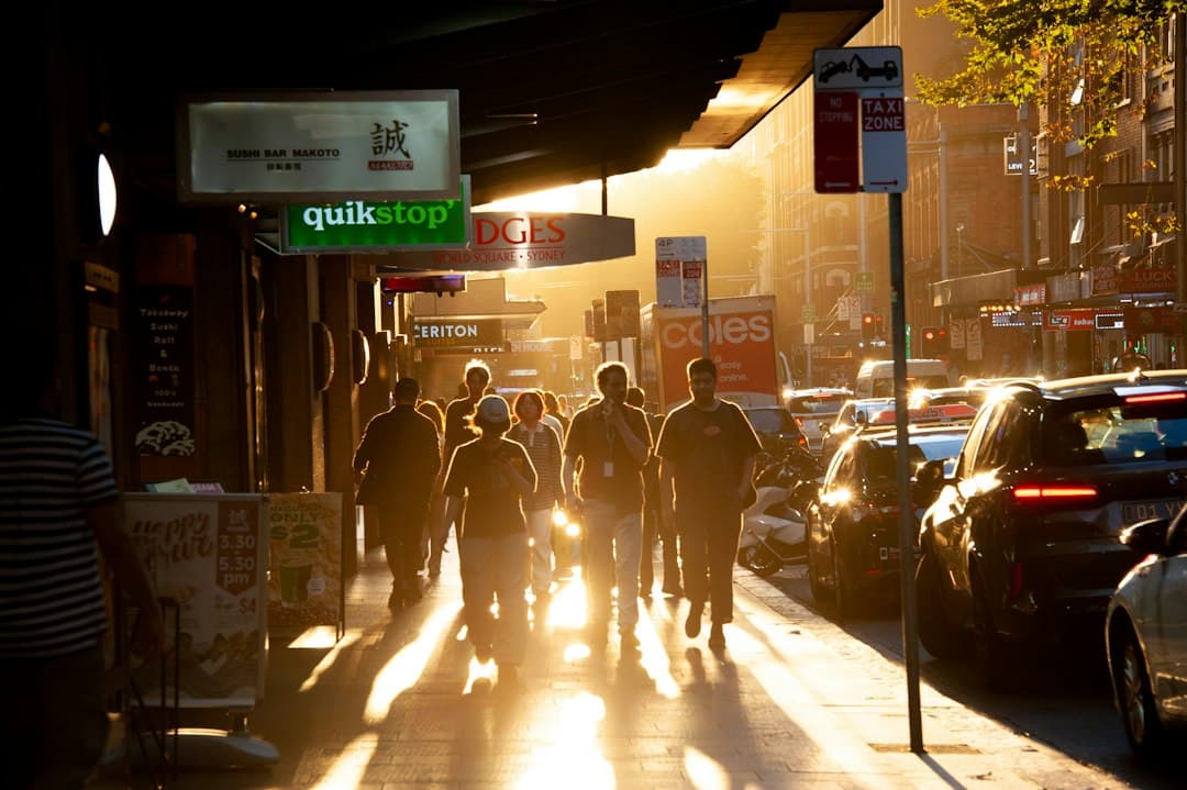 Why Pre-Market and After-Hours Prices Behave Differently From the Regular Session