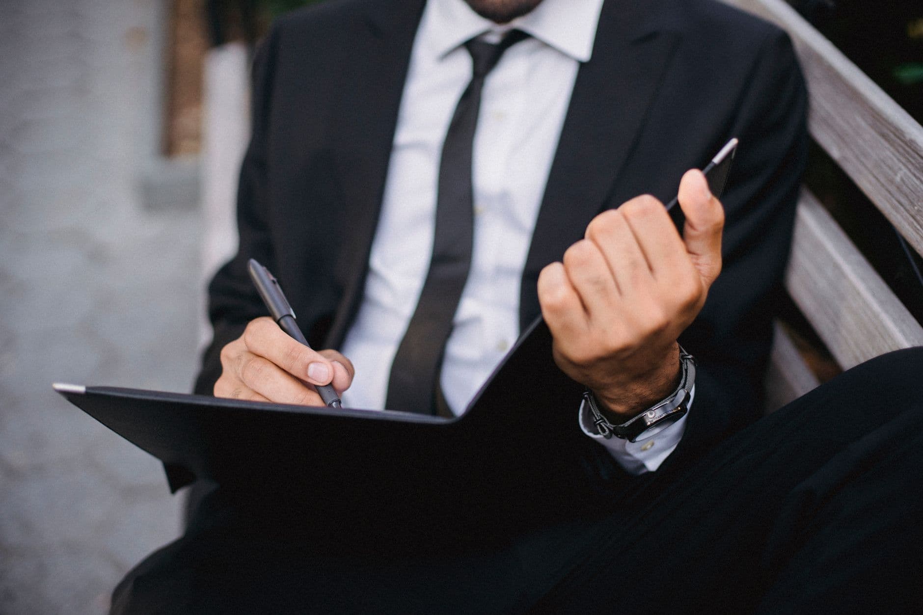 How to Write an Investment Thesis in One Page